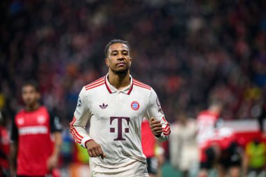 LEVERKUSEN, GERMANY - 11 Mart 2025: Michael Olise - Bayena 'da Bayer 04 Leverkusen FC Bayern Münih' e karşı UEFA Şampiyonlar Ligi futbol maçı.