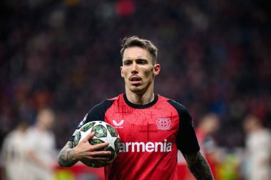 LEVERKUSEN, GERMANY - 11 Mart 2025: Alejandro Grimaldo - Bayer 04 Leverkusen ile Bayarena 'da FC Bayern Münih arasındaki UEFA Şampiyonlar Ligi maçı.