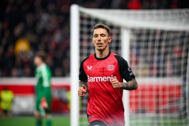 LEVERKUSEN, GERMANY - 11 Mart 2025: Alejandro Grimaldo - Bayer 04 Leverkusen ile Bayarena 'da FC Bayern Münih arasındaki UEFA Şampiyonlar Ligi maçı.