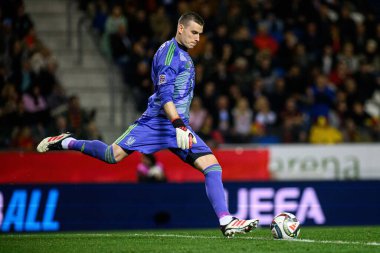 GENK, BELGIUM - 23 Mart 2025: Andriy Lunin - UEFA Uluslar Ligi Belçika Futbol Maçı - Cegeka Arena 'da Ukrayna.