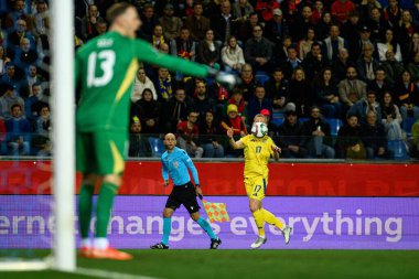 GENK, BELGIUM - 23 Mart 2025: Oleksandr Zinchenko - UEFA Uluslar Ligi Belçika - Cegeka Arena 'da Ukrayna.