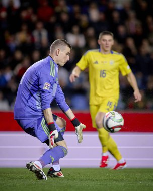 GENK, BELGIUM - 23 Mart 2025: Andriy Lunin - UEFA Uluslar Ligi Belçika Futbol Maçı - Cegeka Arena 'da Ukrayna.