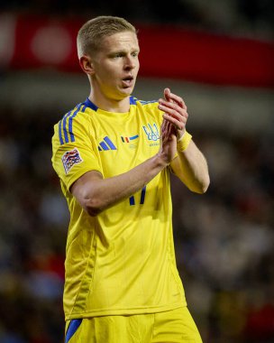 GENK, BELGIUM - 23 Mart 2025: Oleksandr Zinchenko - UEFA Uluslar Ligi Belçika - Cegeka Arena 'da Ukrayna.