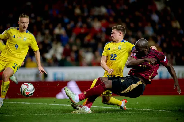 GENK, BELGIUM - 23 Mart 2025: Mykola Matviyenko, Romelu Lukaku - UEFA Milletler Ligi Belçika - Cegeka Arena 'da Ukrayna.