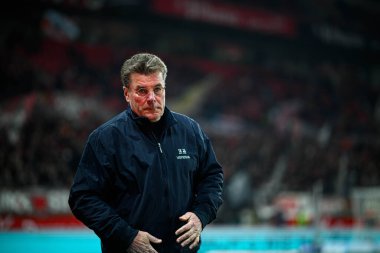 LEVERKUSEN, ALMANY - 28 Mart 2025: Dieter Hecking - Bundesliga, maç 27. Bayer Leverkusen, Bayarena 'da Bochum' a karşı.