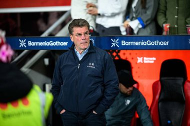LEVERKUSEN, ALMANY - 28 Mart 2025: Dieter Hecking - Bundesliga, maç 27. Bayer Leverkusen, Bayarena 'da Bochum' a karşı.