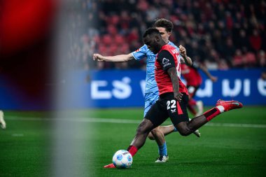 LEVERKUSEN, ALMANY - 28 Mart 2025: Tim Oermann, Victor Boniface - Bundesliga, maç 27. Bayer Leverkusen, Bayarena 'da Bochum' a karşı.