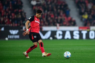 LEVERKUSEN, ALMANY - 28 Mart 2025: Piero Hincapie - Bundesliga, maç 27. Bayer Leverkusen, Bayarena 'da Bochum' a karşı.