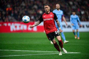 LEVERKUSEN, ALMANY - 28 Mart 2025: Aleix Garcia - Bundesliga, maç 27. Bayer Leverkusen, Bayarena 'da Bochum' a karşı.