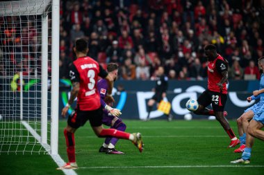 LEVERKUSEN, ALMANY - 28 Mart 2025 Victor Boniface - Bundesliga, maç 27. Bayer Leverkusen, Bayarena 'da Bochum' a karşı.