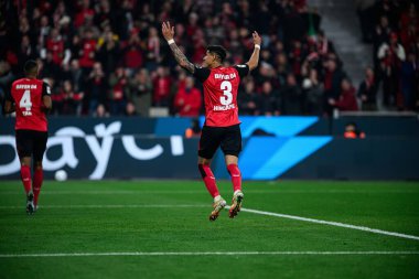 LEVERKUSEN, ALMANY - 28 Mart 2025: Piero Hincapie - Bundesliga, maç 27. Bayer Leverkusen, Bayarena 'da Bochum' a karşı.
