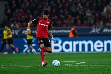 LEVERKUSEN, ALMANY - 28 Mart 2025: Piero Hincapie - Bundesliga, maç 27. Bayer Leverkusen, Bayarena 'da Bochum' a karşı.