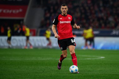 LEVERKUSEN, ALMANY - 28 Mart 2025: Granit Xhaka - Bundesliga, maç 27. Bayer Leverkusen, Bayarena 'da Bochum' a karşı.