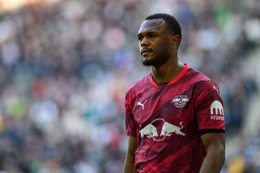 MoENCHENGLADBACH, ALMANY - 29 Mart 2025: Lois Openda - Bundesliga, maç 27. Borussia Moenchengladbach Borussia Park 'ta RB Leipzig' e karşı.