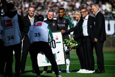 MOENCHENGLADBACH, ALMANY - 29 Mart 2025 Alassane Plea - Bundesliga, maç günü 27. Borussia Moenchengladbach Borussia Park 'ta RB Leipzig' e karşı.