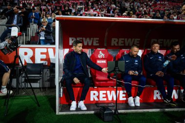 COLOGNE, GERMANY - 5 Nisan 2025: Stefan Leitl - Rhein Energie Stadion 'da 2.Bundesliga 1.FC Koeln' e karşı Hertha BSC maçı