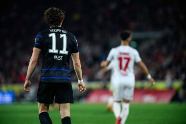 COLOGNE, GERMANY - 5 Nisan 2025: Fabian Reese - Rhein Energie Stadion 'da 2.Bundesliga 1.FC Koeln' e karşı Hertha BSC maçı