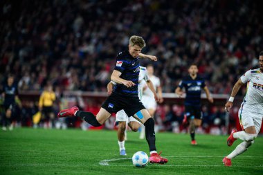 COLOGNE, GERMANY - 5 Nisan 2025: Luca Schuler - Rhein Energie Stadion 'da 2.Bundesliga 1.FC Koeln' e karşı Hertha BSC maçı