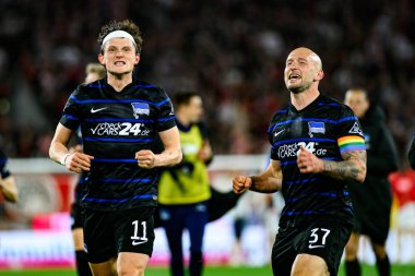 COLOGNE, GERMANY - 5 APRIL, 2025: Toni Leistner, Fabian Reese - Rhein Energie Stadion 'da 2.Bundesliga 1.FC Koeln' e karşı Hertha BSC maçı