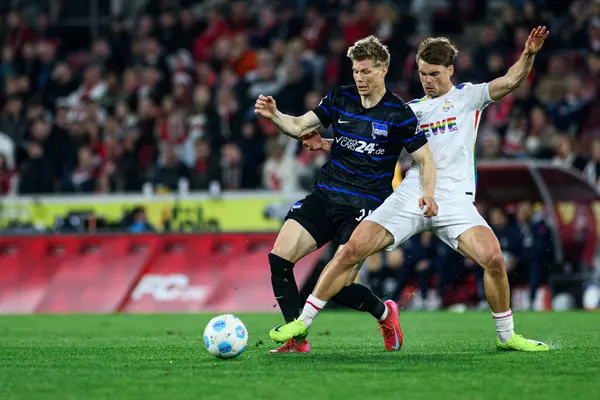 COLOGNE, GERMANY - 5 Nisan 2025: Luca Schuler - Rhein Energie Stadion 'da 2.Bundesliga 1.FC Koeln' e karşı Hertha BSC maçı