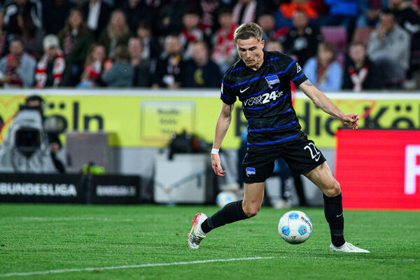 COLOGNE, GERMANY - 5 апреля, 2025: Marten Winkler - Футбольный матч 2.Bundesliga 1.FC Koeln против Hertha BSC на стадионе Рейн Энерги