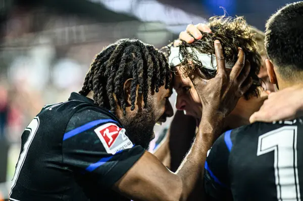 COLOGNE, ALMANY - 5 Nisan 2025: Fabian Reese, 2.Bundesliga 1 'in futbol maçı. FC Koeln, Hertha BSC 'ye karşı Rhein Enerji Stadyumu' nda