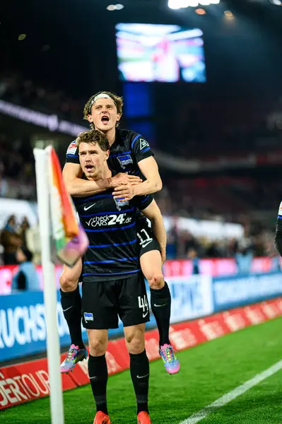 COLOGNE, GERMANY - 5 APRIL, 2025: Linus Gechter, Fabian Reese - Rhein Energie Stadion 'da 2.Bundesliga 1.FC Koeln' e karşı Hertha BSC maçı