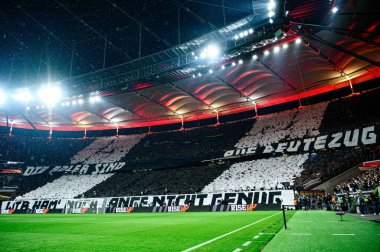 FRANKFURT, GERMANY - 17 APRIL, 2025: Choreo, fan desteği - Eintracht Frankfurt Tottenham Hotspur F.C. arasındaki UEFA Avrupa Ligi maçı Deutsche Bank Park 'ta..