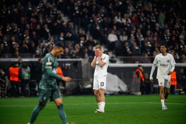 FRANKFURT, GERMANY - 17 Nisan 2025: Rasmus Kristensen - Eintracht Frankfurt ile Tottenham Hotspur F.C. arasındaki UEFA Avrupa Ligi maçı Deutsche Bank Park 'ta..