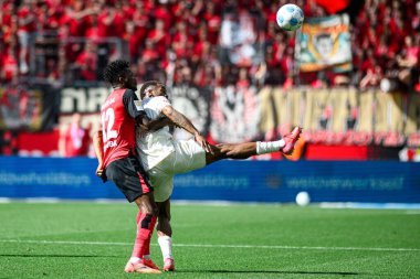 LEVERKUSEN, GERMANY - 26 APRIL, 2025: Edmond Tapsoba - Bayer 04 Leverkusen FC Augsburg 'a karşı.