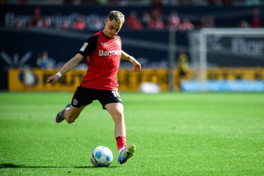 LEVERKUSEN, GERMANY - 26 APRIL, 2025: Florian Wirtz - Bundesliga maçı Bayer 04 Leverkusen FC Augsburg 'a karşı Bayarena. 