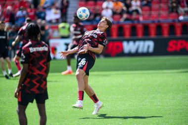 LEVERKUSEN, GERMANY - 26 APRIL, 2025: Andrea Natali - Bundesliga maçı Bayer 04 Leverkusen FC Augsburg 'a karşı Bayarena' da. 