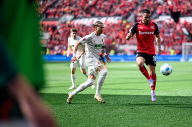 LEVERKUSEN, GERMANY - 26 APRIL, 2025: Emiliano Buendia - Bayer 04 Leverkusen-FC Augsburg maçında Bundesliga maçı. 