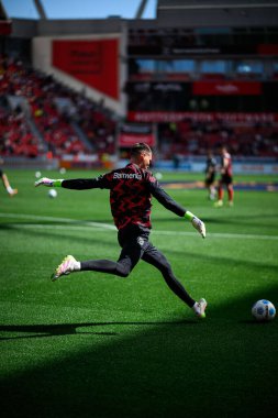 LEVERKUSEN, GERMANY - 26 APRIL, 2025: Matej Kovar - Bundesliga maçı Bayer 04 Leverkusen FC Augsburg 'a karşı Bayarena' da.