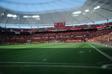 LEVERKUSEN, GERMANY - 26 APRIL, 2025: Bayer 04 Leverkusen FC Augsburg 'a karşı Bundesliga maçı. 