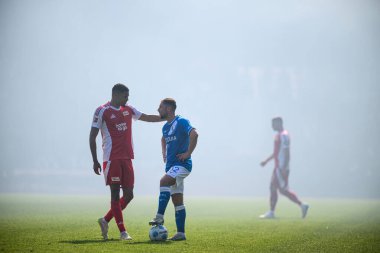 BOCHUM, ALMANY - 27 APRIL, 2025: Maximilian Wittek, Danilho Doekhi - Bundesliga maçı VfL Bochum - 1. FC Union Berlin 1: 1 Vonovia Stadyumu 'nda.