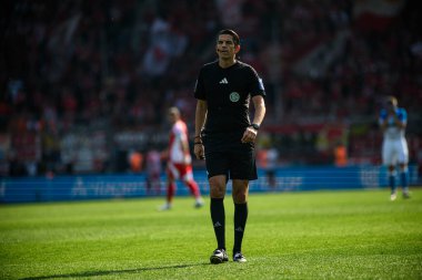 BOCHUM, GERMANY - 27 Nisan 2025: Deniz Aytekin - Bundesliga maçı VfL Bochum - 1. FC Union Berlin 1: 1 Vonovia Stadyumu 'nda.