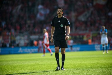 BOCHUM, GERMANY - 27 Nisan 2025: Deniz Aytekin - Bundesliga maçı VfL Bochum - 1. FC Union Berlin 1: 1 Vonovia Stadyumu 'nda.
