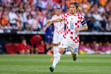 ROTTERDAM, NETHERLANDS - 14 Haziran 2023: Luka Modric - UEFA Uluslar Ligi Finalleri. Yarı final Hollanda - Hırvatistan De Kuip 'te