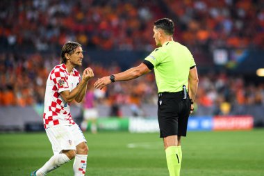 ROTTERDAM, NETHERLANDS - 14 Haziran 2023: Luka Modric - UEFA Uluslar Ligi Finalleri. Yarı final Hollanda - Hırvatistan De Kuip 'te
