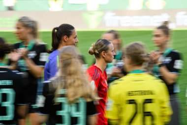 COLOGNE, GERMANY - 1 Mayıs 2025: Maria Luisa Grohs, Giulia Gwinn - DFB-Pokal Frauen (Almanya Kadınlar Kupası) FC Bayern Münih - SV Werder Bremen maçı.