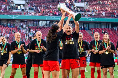 COLOGNE, GERMANY - 1 Mayıs 2025: Jovana Damnjanoviç - DFB-Pokal Frauen (Almanya Kadınlar Kupası) maçı FC Bayern Münih - SV Werder Bremen - Rhein Energie Stadion.
