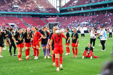 COLOGNE, GERMANY - 1 Mayıs 2025: Klara Buhl - DFB-Pokal Frauen (Almanya Kadınlar Kupası) FC Bayern Münih-SV Werder Bremen 'e karşı Rhein Enerji Stadyumu' nda maç.