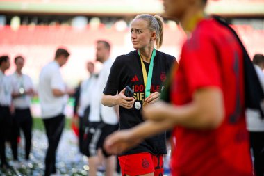 COLOGNE, GERMANY - 1 Mayıs 2025: Lea Schuller - DFB-Pokal Frauen (Almanya Kadınlar Kupası) maçı FC Bayern Münih - SV Werder Bremen - Rhein Enerji Stadyumu 'nda.