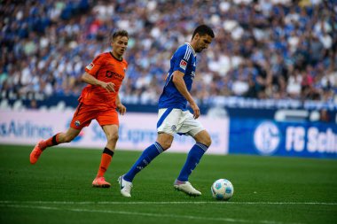 GELSENKIRCHEN, GERMANY - 2 Mayıs 2025: Marcin Kaminski - 2 kişilik futbol maçı. Bundesliga FC Schalke 04 - SC Paderborn 07 Veltins Arena.