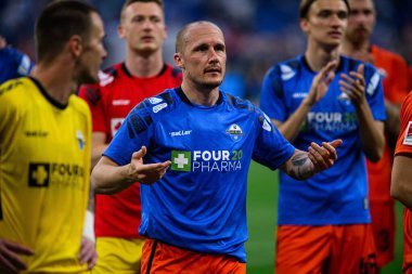 GELSENKIRCHEN, ALMANY - 2 MAYIS 2025 Sven Michel - 2 Mayıs 'lık futbol maçı. Bundesliga FC Schalke 04 - SC Paderborn 07 Veltins Arena.