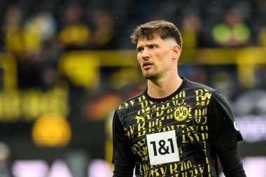 DORTMUND, GERMANY - 3 Mayıs 2025: Gregor Kobel - Borussia Dortmund-Vfl Wolfsburg maçı Signal Iduna Park 'ta