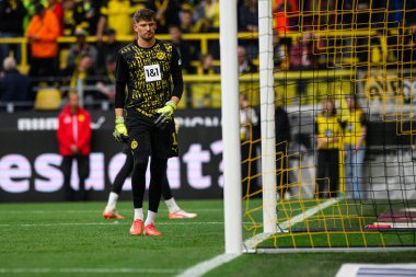 DORTMUND, GERMANY - 3 Mayıs 2025: Gregor Kobel - Borussia Dortmund-Vfl Wolfsburg maçı Signal Iduna Park 'ta