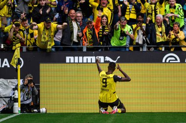 DORTMUND, GERMANY - 3 Mayıs 2025: Serhou Guirassy - Signal Iduna Park 'ta Borussia Dortmund - Vfl Wolfsburg maçı