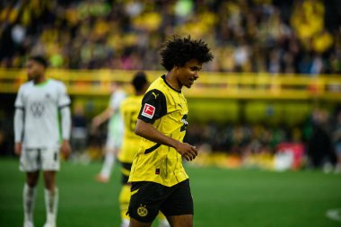 DORTMUND, GERMANY - 3 Mayıs 2025: Karim Adeyemi - Borussia Dortmund, Signal Iduna Park 'ta Vfl Wolfsburg' a karşı futbol maçı